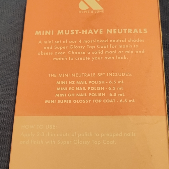 NWT! Lipgloss & Nail Polish Set - Picture 8 of 9